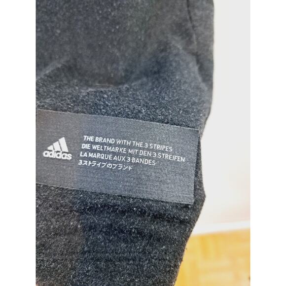 Adidas Men's Aeroready Basic Charcoal Gray Tee In Size Small - Picture 2 of 6